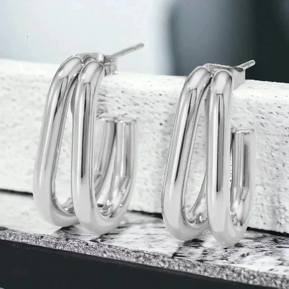 πMinimalist Double Hoop Earrings 18K White Gold Plated Stainless Steel - Picture 6 of 12